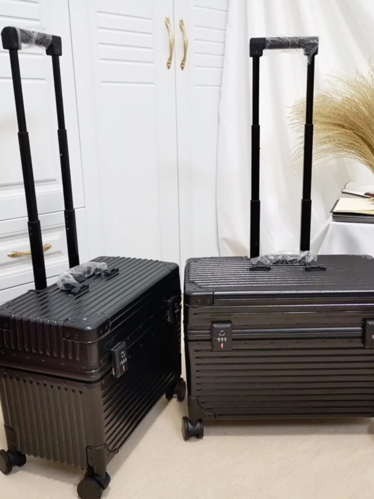 8-Inch Aluminum Frame Suitcase M Travel Lage Carry-On Photoaphy Box Fem Travel Universal Wheel Flip Cover Pull Bar