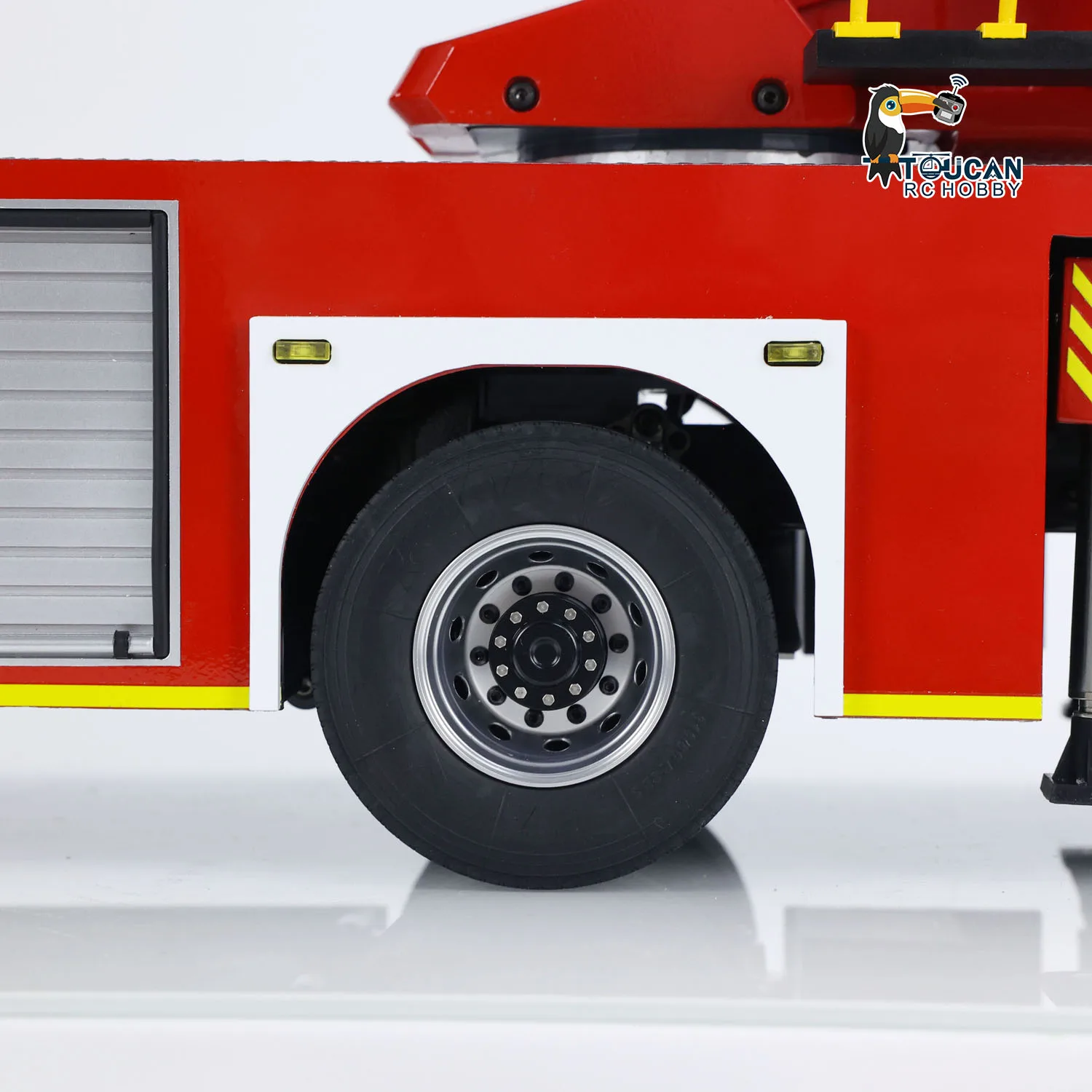 New 1:14 RC Fire Truck Rescue Fire Vehicle TOUCAN Painted Assembled Radio Control Sound Light Car Trucks Model Toys 6
