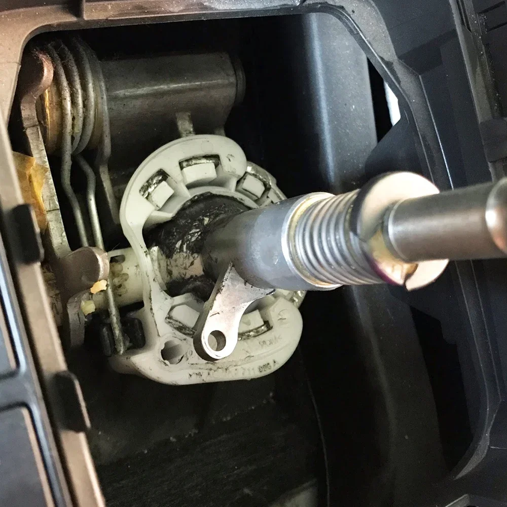 Car Shifter Bearing Shell Gearstick Lever Rod Damping Linkage Pivot Bushing Insulator Shift Arm Ball For Audi A3 8P Q3 8U TT 8J