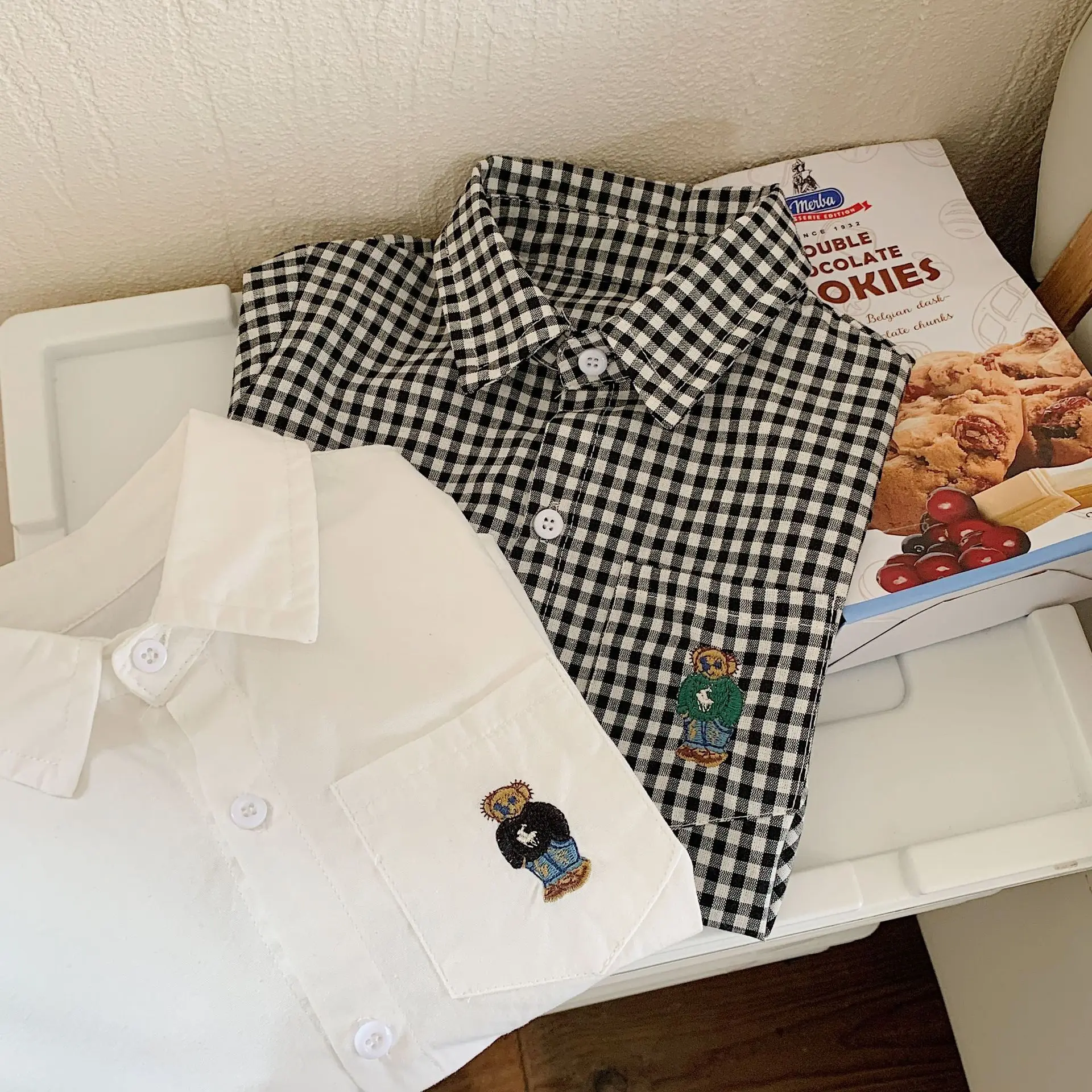 Children&rsquo;s Shirt Spring Boys and Girls Long sleeved Embroidered Plaid Flip Collar Solid Color Loose Casual Shirt Coat