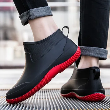 Stivali da pioggia da uomo Scarpe da acqua alla caviglia da donna Scarpe da lavoro antinfortunistiche impermeabili antiscivolo Piattaforma in cotone caldo abbigliamento esterno Coppia amanti