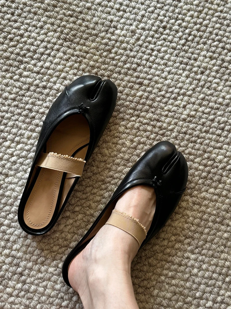 2024 New Retro Pig Feet Split Toe Shoes Women's Flat Bottom Shallow Mouth Mary Jane Shoes Muller Shoes Baotou Half Slippers