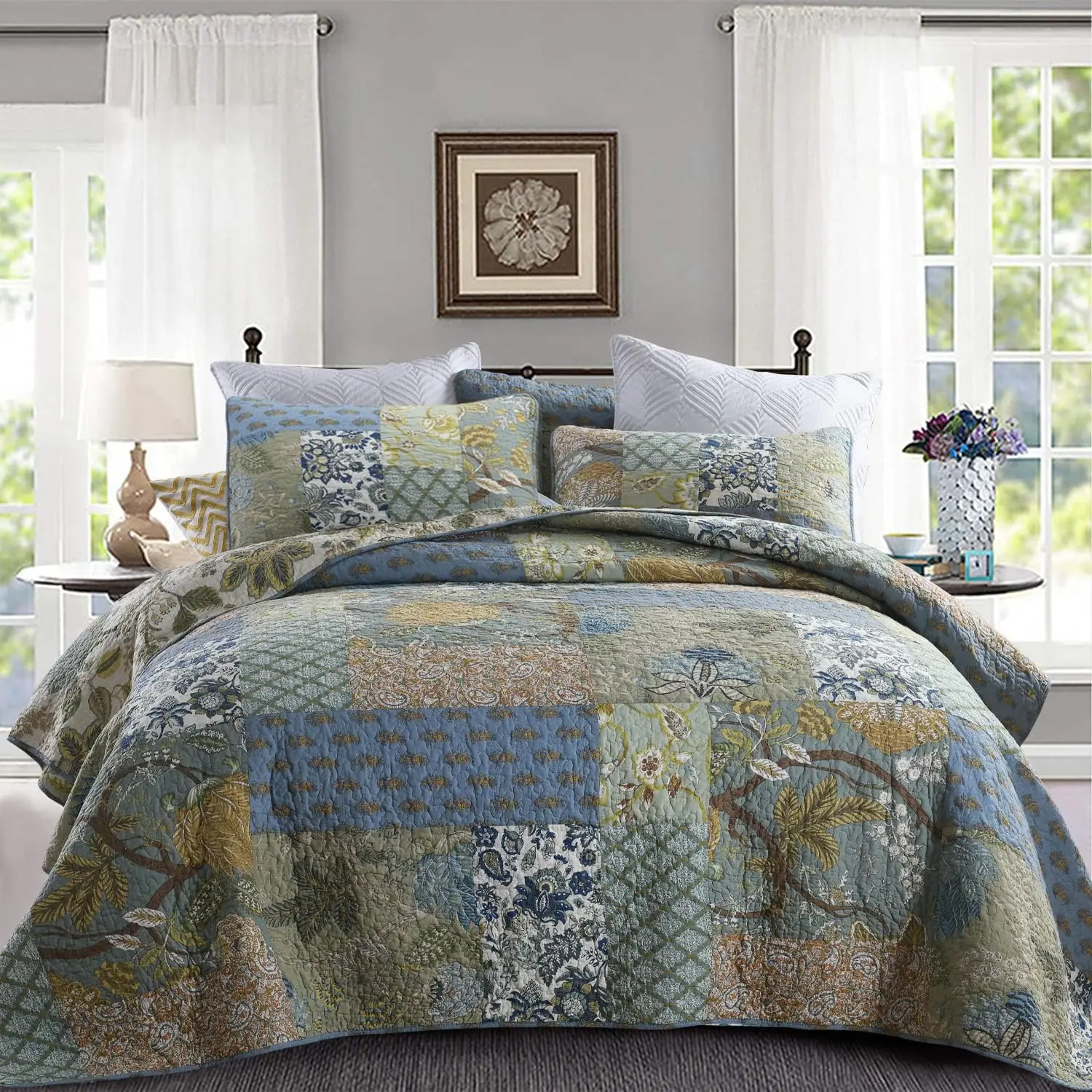 

California King Quilt Set - Bohemian Farmhouse Patchwork Floral Pattern, Reversible Green, 110 x 118 Inch Quilt + 2 Pillowcases