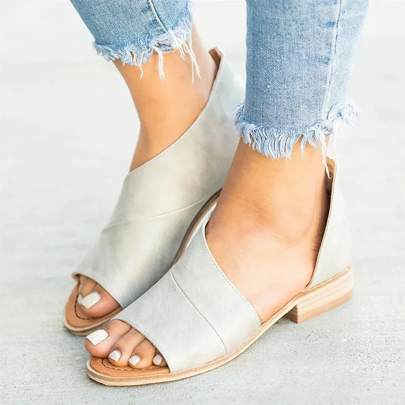 

Spring and summer new ladies flat sandals 2023 female new fashion large size comfortable hollow women's shoes 35-43