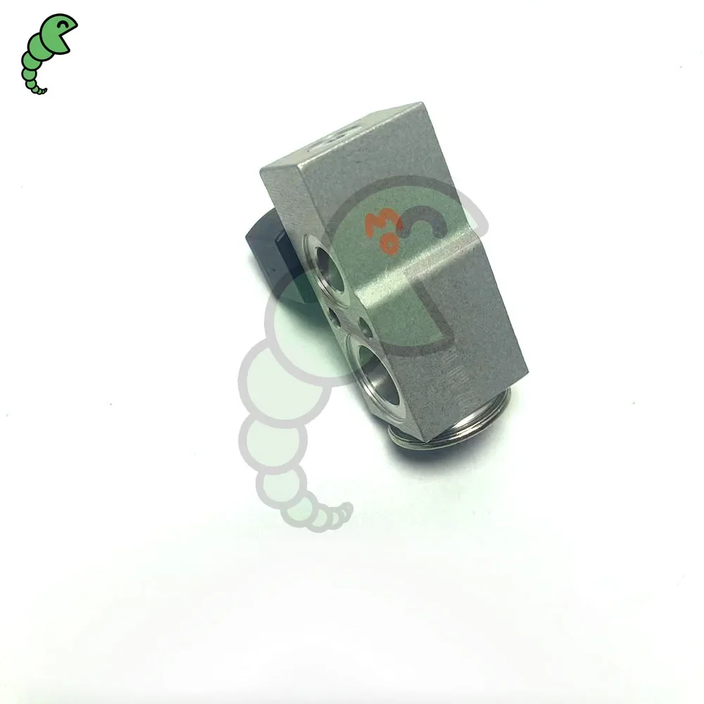 A2228301105 Evaporator Expansion Valve LHD 2228300584 FOR Mercedes-Benz 2228301105 A2228300584 pcv valve