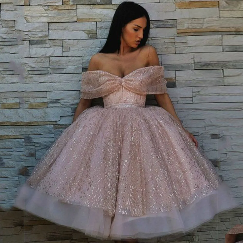 

Elegant Off The Shoulder Short Prom Dresses Pink Sleeveless 2023 Puffy Tulle Chic Mini Length Formal Party Vestidos De Cóctel
