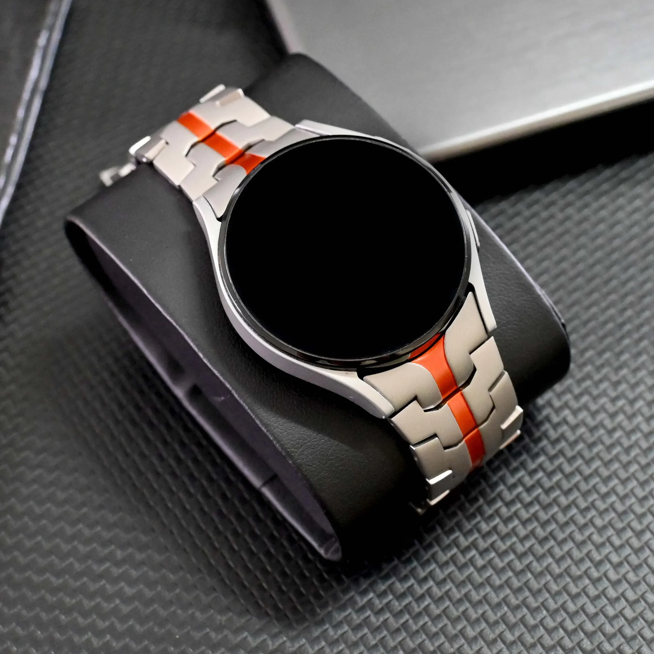 Luxury Stainless Steel No-Gap Strap - Premium Metal Watchband Bracelet