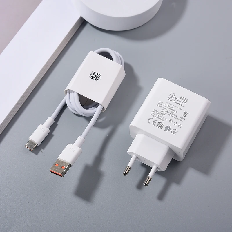 Especificaciones del Adaptor de corriente Supercharge (Máximo 66W Especificaciones del Adaptor de corriente Supercharge (Máximo 66W