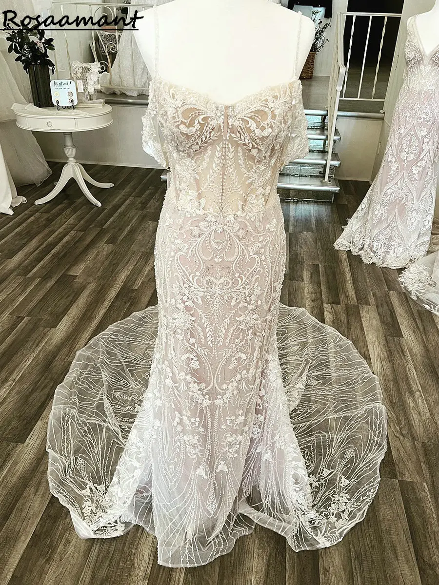 

Champagne Illusion Spaghetti Straps Mermaid Wedding Dresses Sleeveless Appliques Lace Bridal Gowns Robe De Mariée