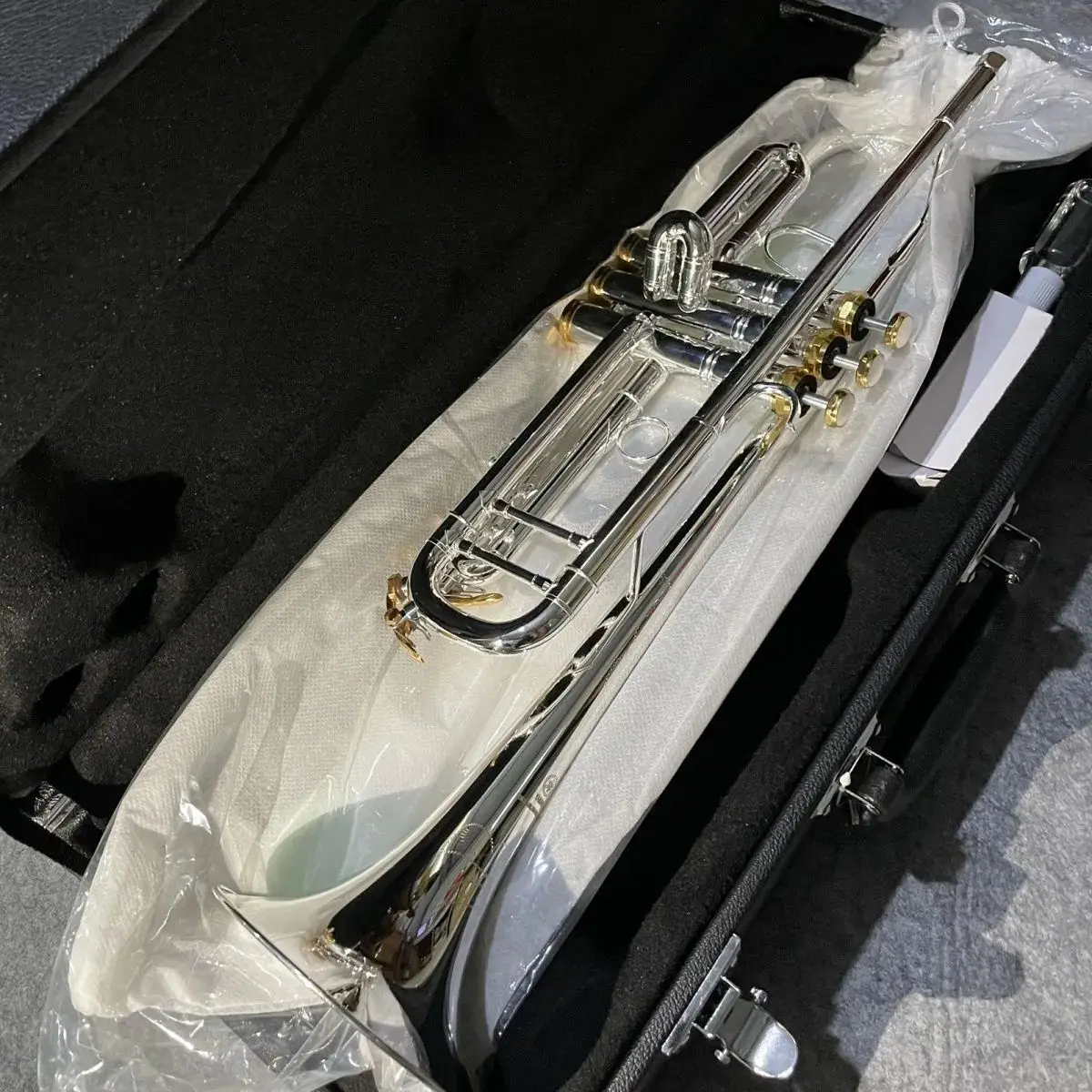 Trumpet YTR-8335GS Silver Gold Key with Case-Professional Performance Trumpet