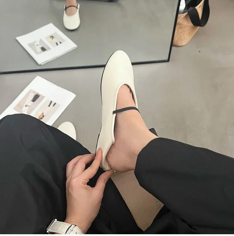 Designers Woman Flats Shoes Fashion Shallow Slip on Women Soft Sole Ballet Shoes Ladies Casual Outdoor Ballerina Shoe 2