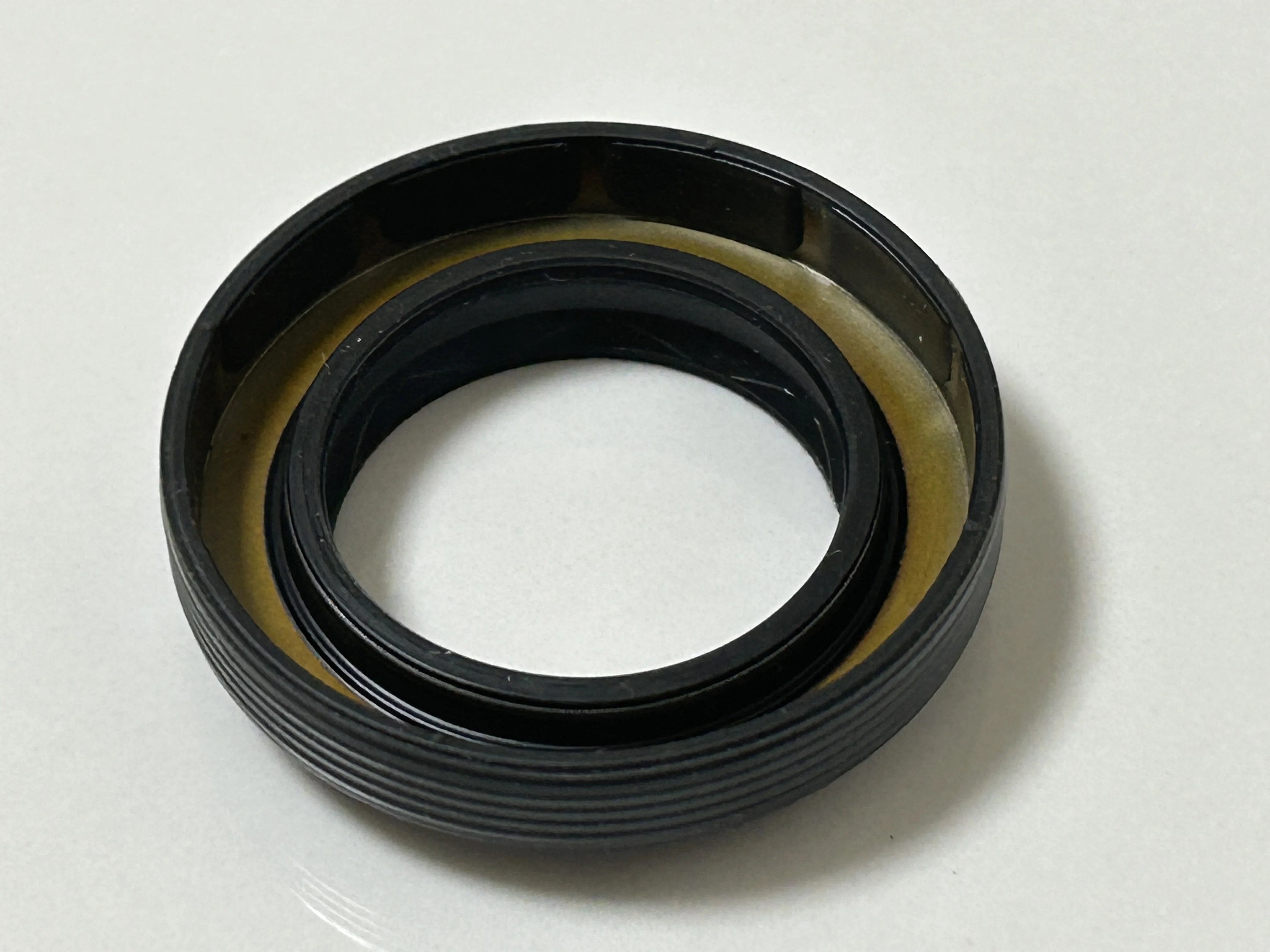 Distributor drive shaft oil seal 0A6409189C 0A6409189F 0A6409189 31*48*8.4MM For Audi Q3