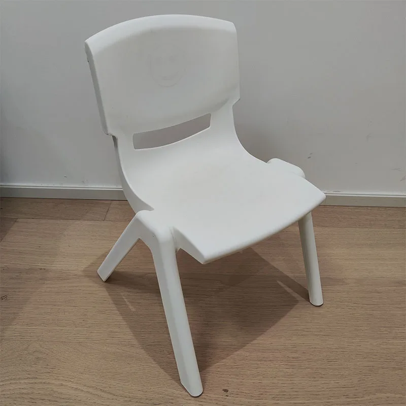 Шкільні дитячі дитячі меблі Пластиковий стілець, який можна штабелювати, для дитячого садка Стільці для дітей Дитяче сидіння дитячий стілець Стулья
