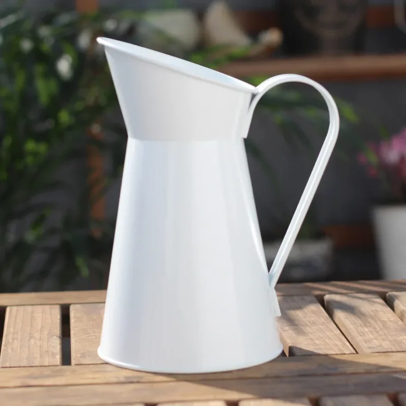 

White Hemp Rope Milk Pot, European and American Retro Iron Home Decoration, Iron Sheet Flower Bucket, Gardening Decoration, Dry