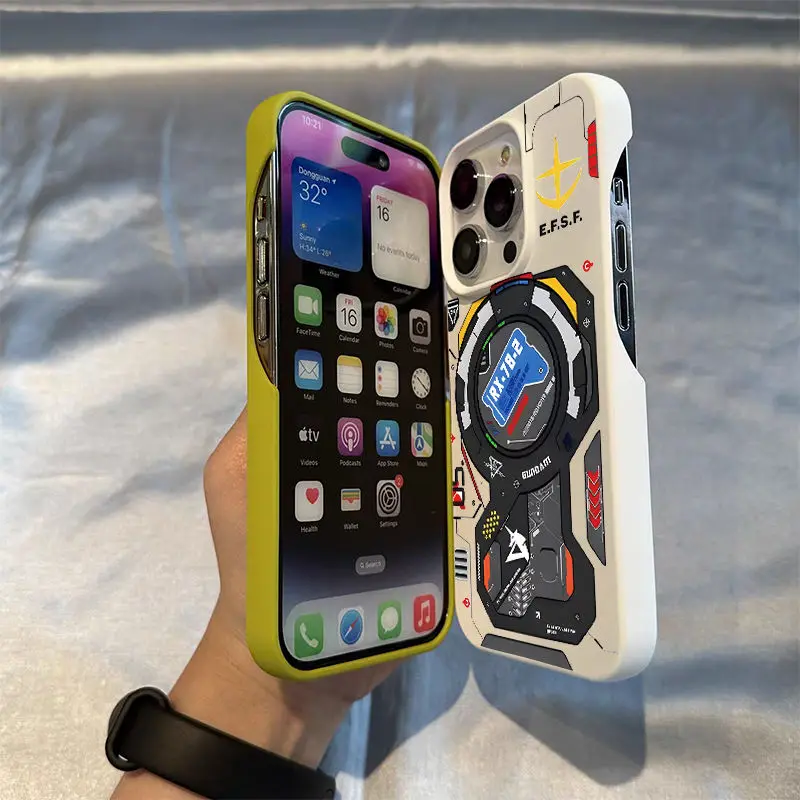Sleek Y2K-Style Smartphone Protective Case with Half Pack Technology