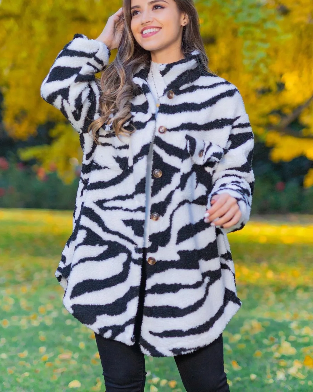 

2023 Autumn/Winter New Printed Single breasted Lamb Wool Polo Collar Long Sleeve Women's Coat