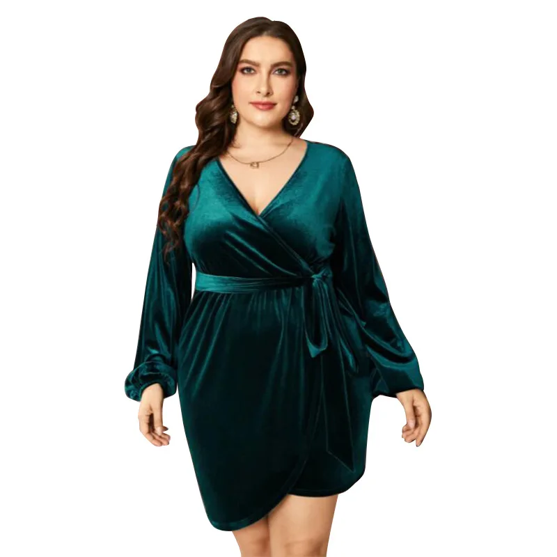

WUHE Green Sexy Party Evening Plus Size Women Velvet Dresses Long Sleeve Ruched Side Asymmetrical High Waist Bodycon Dress