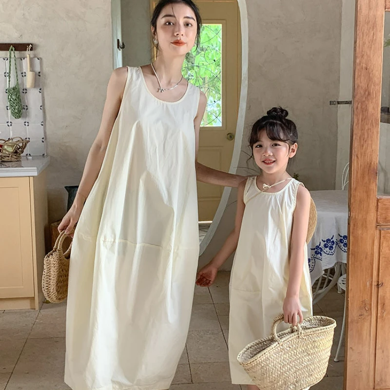 

Summer Family Look Mom Daughter Beach Wear Dress Mother Baby Girl Vacation Dresses Women 2023 New Clothing Mum and Me Outfits