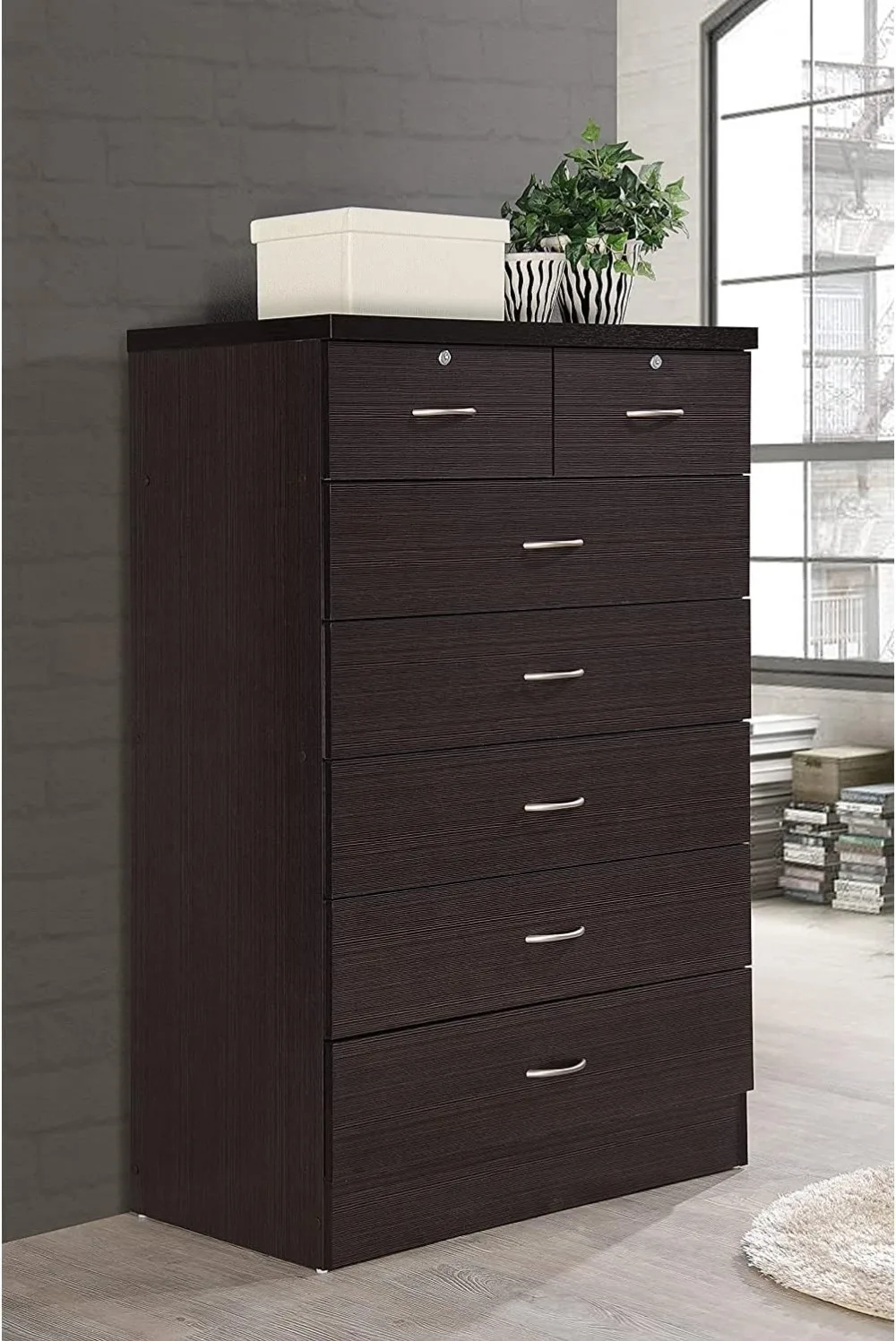 

7 Drawer Wood Dresser for Bedroom, 31.5 inch Wide Chest of Drawers, with 2 Locks on the Top Drawers, Storage Organization Unit