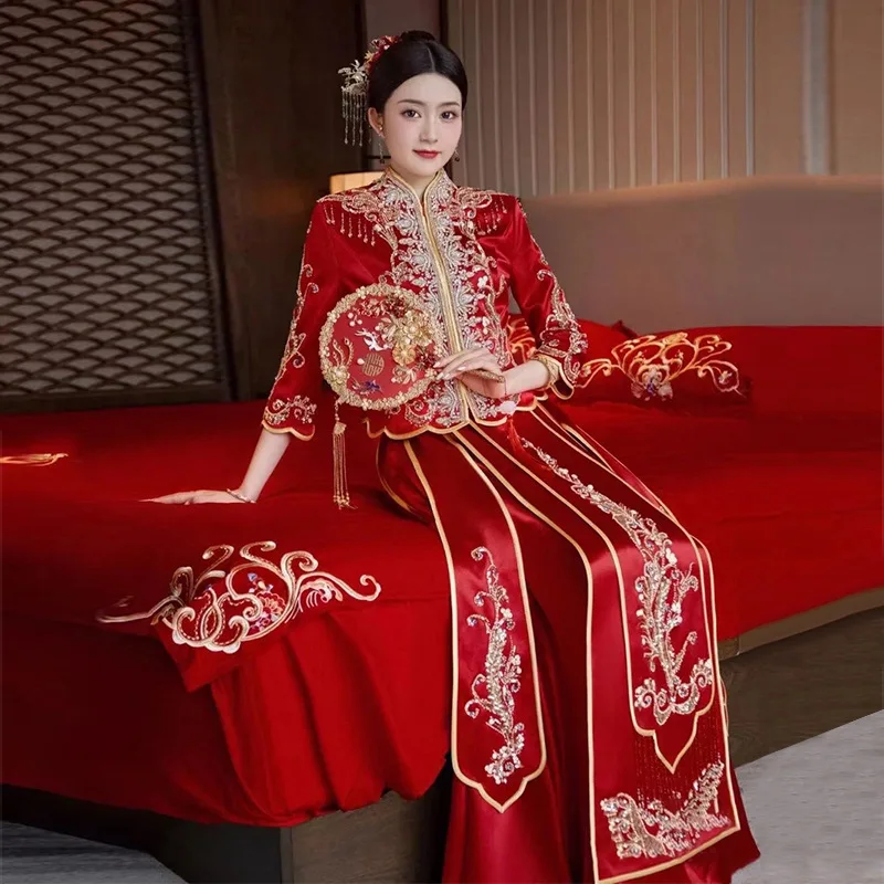 

2022 Oriental Gown Wedding Clothing Elegant Bride Tassel Dress Traditional Vintage Embroidery Cheongsam Banquet Evening Dresses