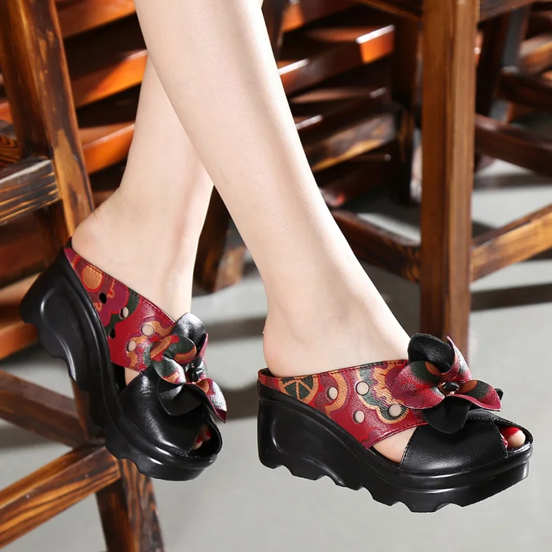 Women Summer Ethnic Flower Leather Spliced Mid Heel Slippers main image 0