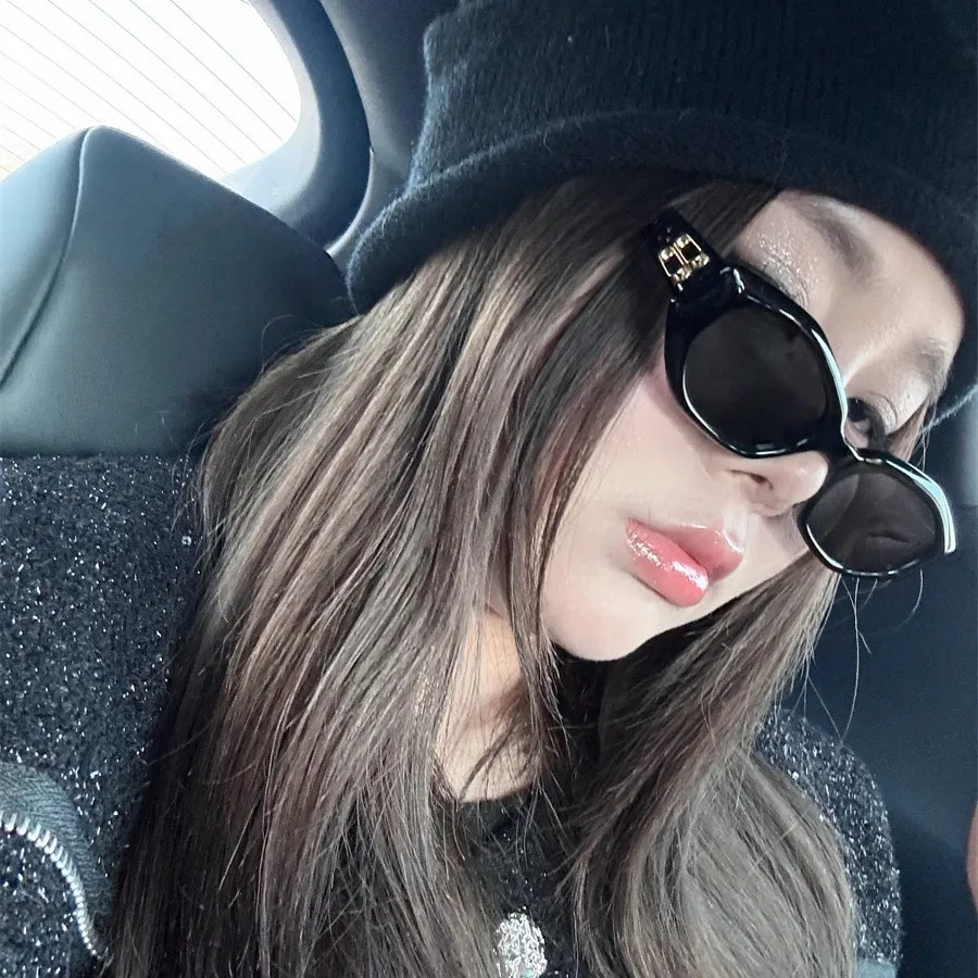 Polygon Retro Sunglasses - Chic Small Square Frame with Slimming Effect