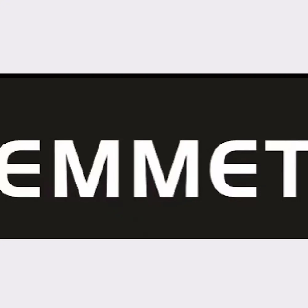 DEMMET Sports Store