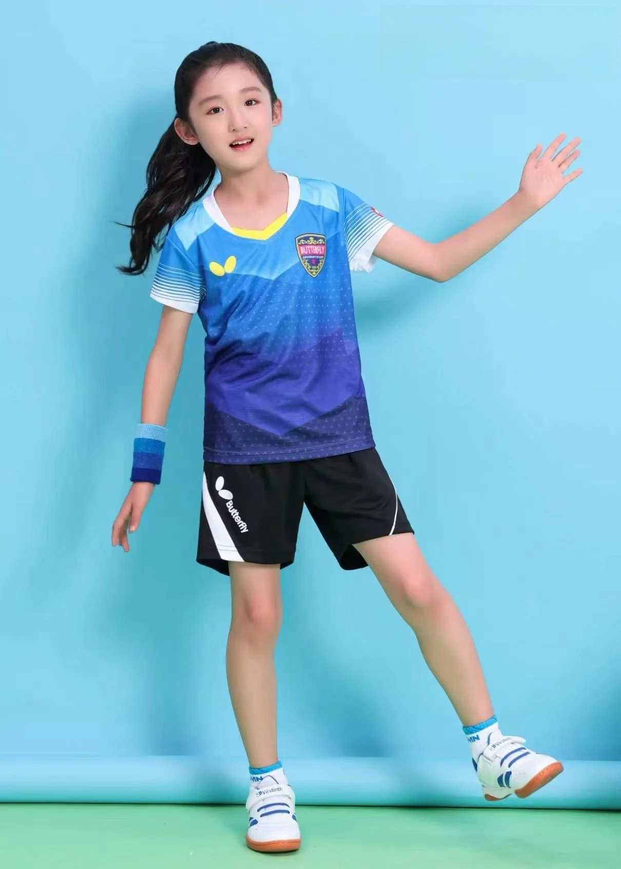 Custom men's and women's table tennis T-shirt badminton clothes quick dry breathable absorption of sweat can be printed LOGO