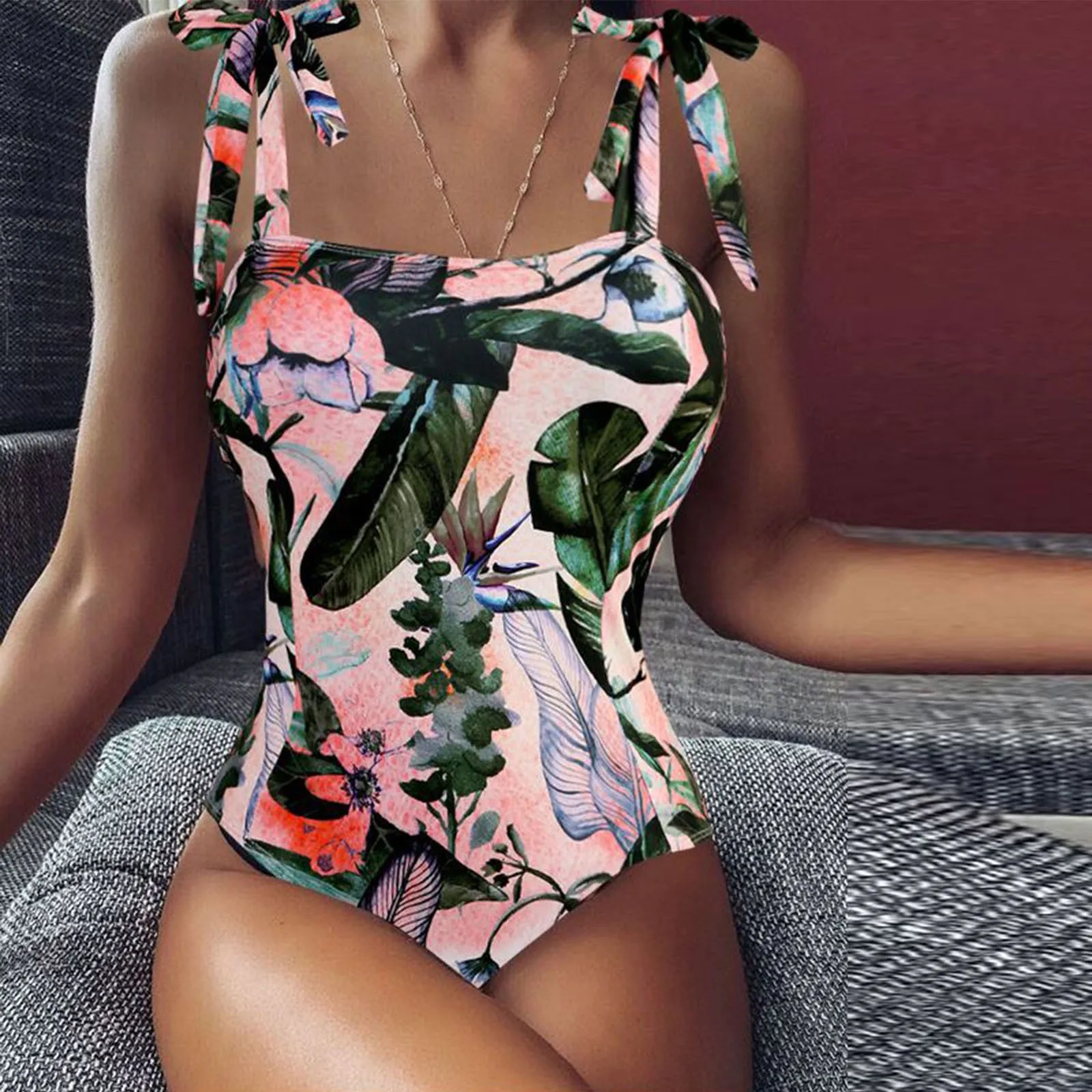 

2024 New Fashionable Sexy European and American Bikini Swimwears One Pieces Printed Lace Up One Piece Bathing Suits For Female