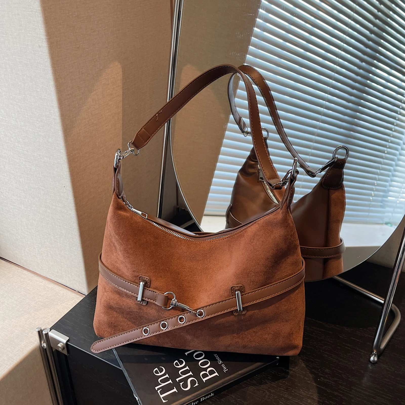 PU Leather All-Match Underarm Bag Solid Color Simple Crossbody Bag Versatile Sling Bag Work Date Shopping Handbag