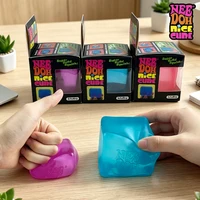 Needoh Nice Cube Fidget Tool, cube sensoriel de bureau pour soulager le stress sensoriel des adultes et anti-anxiété, cube à presser pour enfants contre l'anxiété et pour la concentration 2