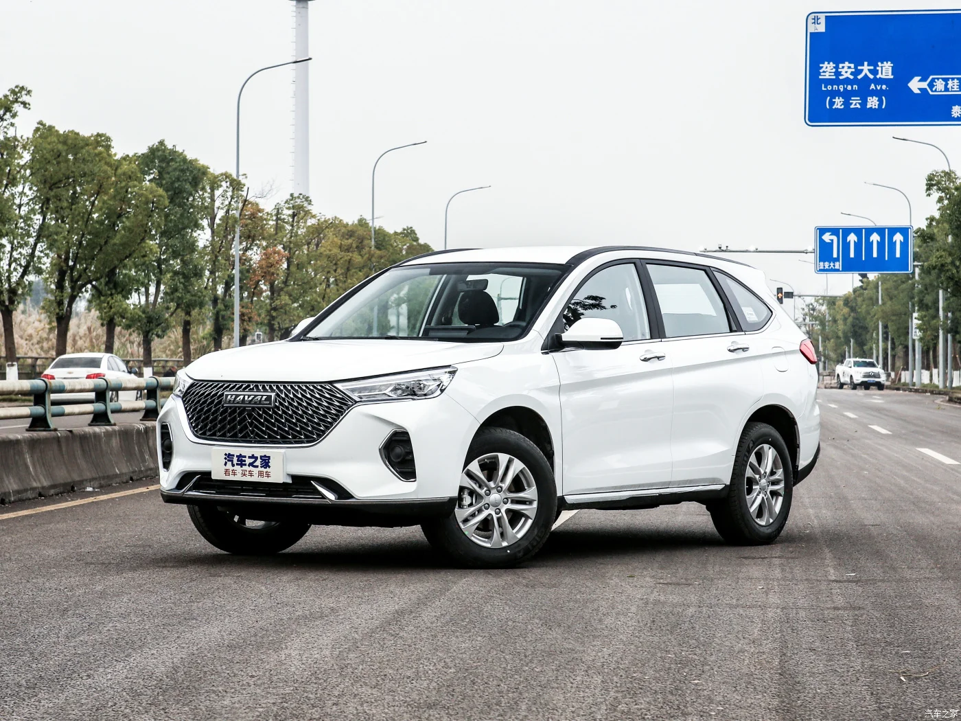  ڵ â  ÷ Ŭ, 2021-2024 GWM Haval M6 ÷ 1 