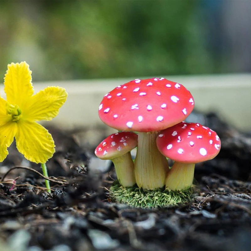 Mini Garden Mushroom Ornament Decoration Statue Waterproof Figurine Resin Gift for Patio Bonsai Dollhouse DIY Fairy Garden Lawn