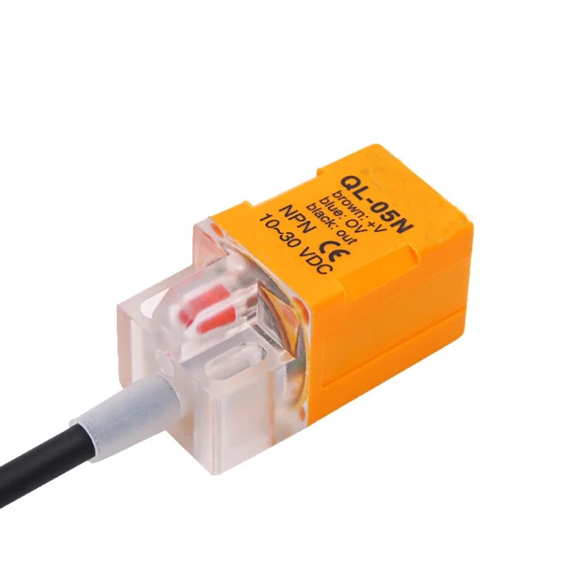 New Original 2PCS QL05N QL05P QS05N QS05P 1030VDC Proximity Switch