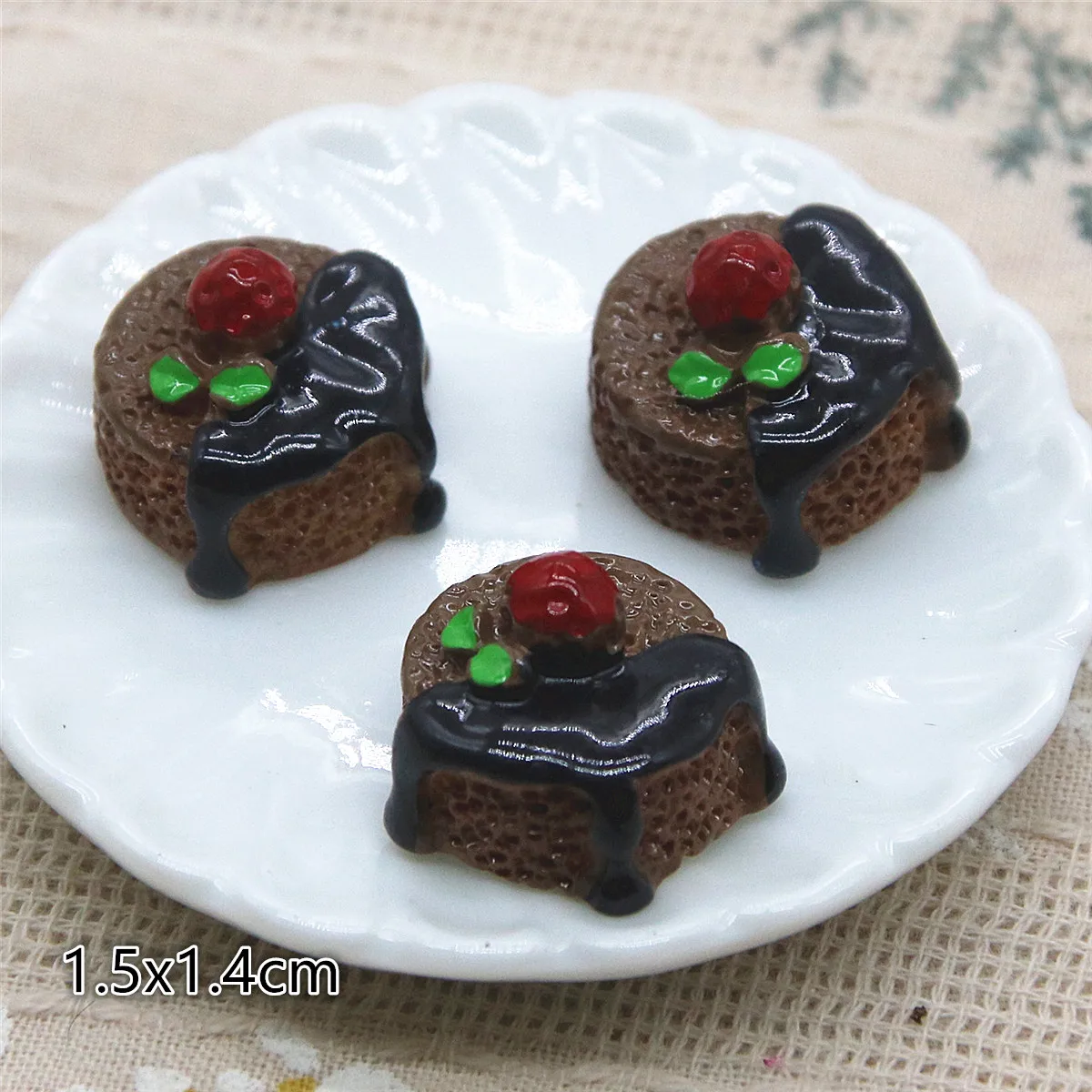 10pcs Resin 3D strawberry Chocolate cake Cabochon Miniature food Art Supply Decoration Charm Craft