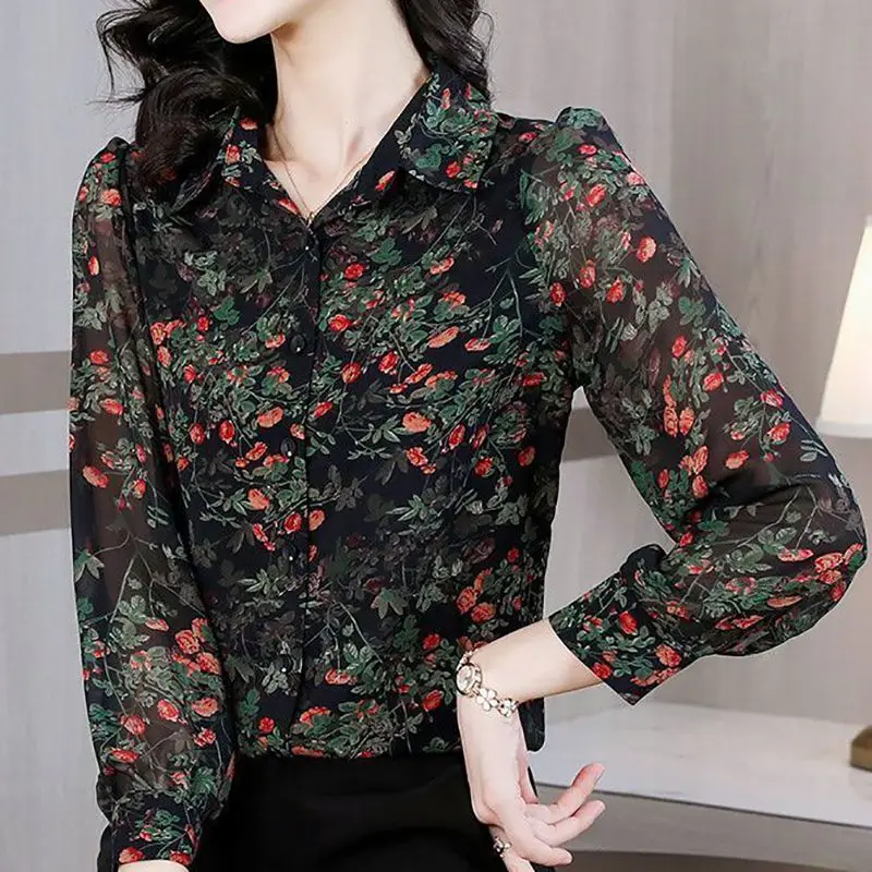 2024 Women's Autumn Splicing Turn Down Collar Button Fashion Floral Loose Temperament Versatile Slim Long Sleeved Casual Tops