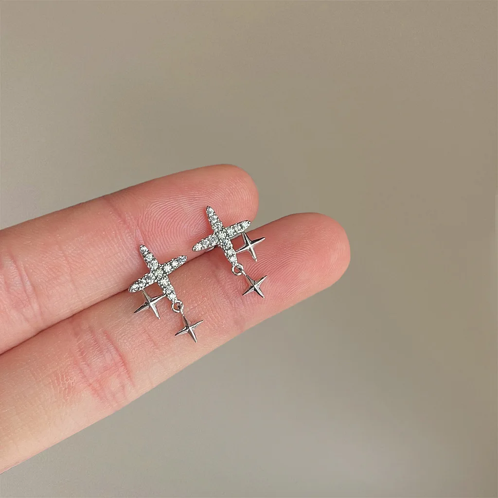 

S3628 White Gold Plated Stars Dangle Earrings For Women S925 Silver Needle Zircon Inlaid Niche Design Delicate Stud Earrings