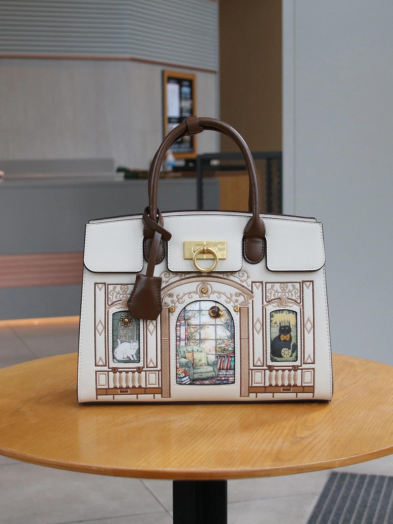 Spring/summer 2026 fashion new luxury, high sense, high capacity, ladies tote bag temperament retro trend, one-shoulder diagonal