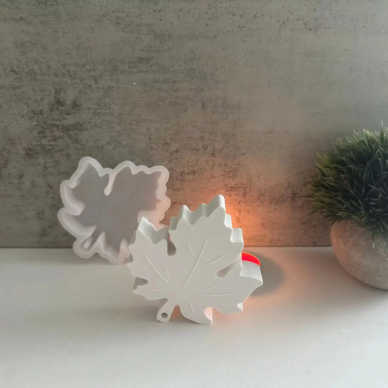 Autumn Maple Leaf Candle Silicone Mold DIY Maple Leaf Cement Plaster Ornament Mold with Hole Aromatherapy Pendant Mold