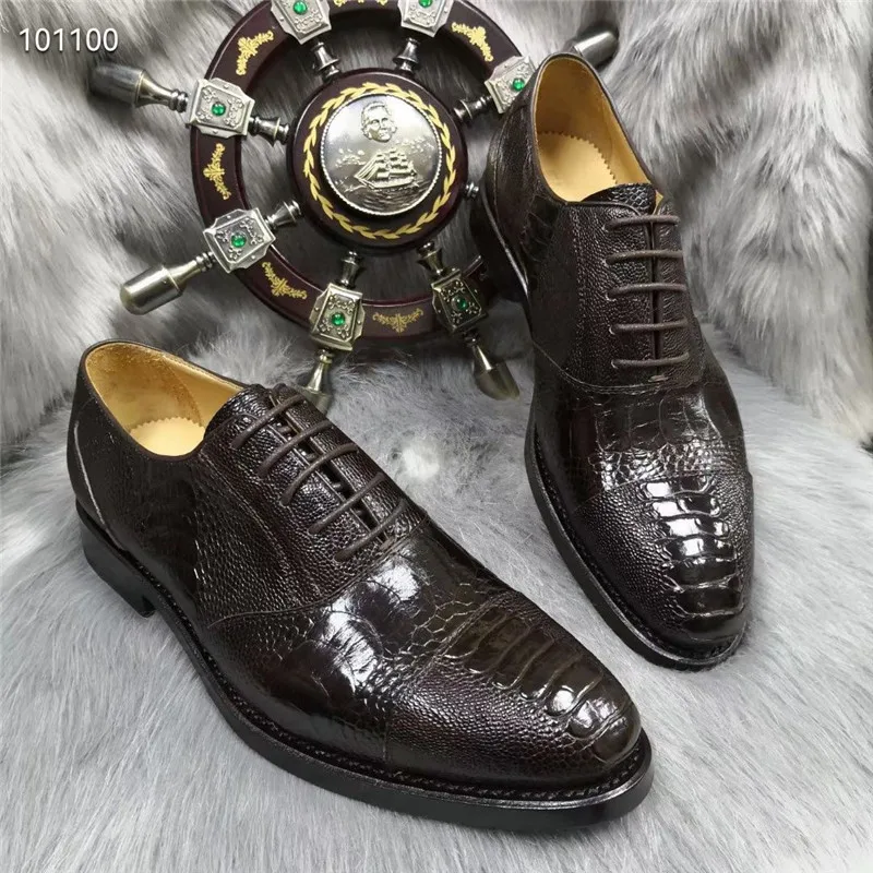 Scarpe eleganti stringate da uomo in vera pelle di struzzo