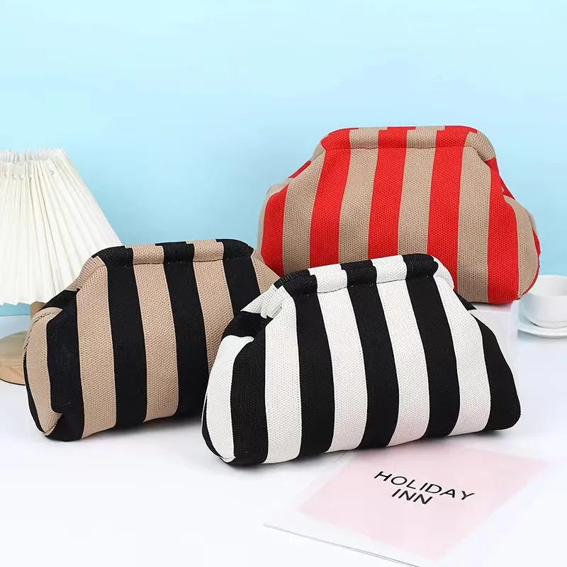 Fashion Knitted Striped Clutch Bag for Women Panelled Clip Shell Lady Handbags Casual Summer Beach Bag Perfect Vacation 2024