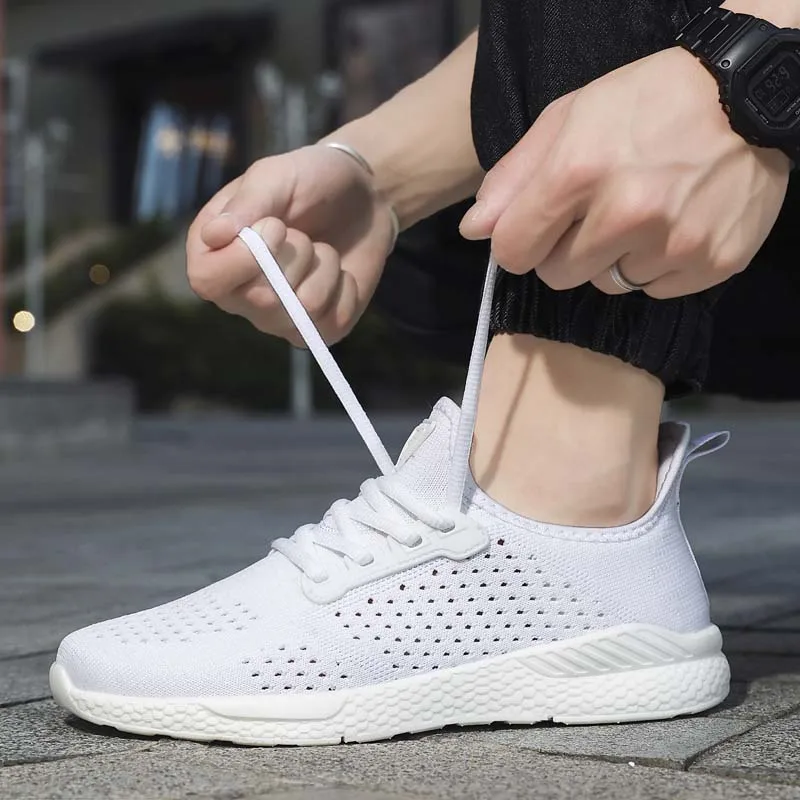 Chaussures de course légères en maille respirante pour hommes et femmes, baskets de sport blanches, chaussures d'entraînement athlétiques confortables