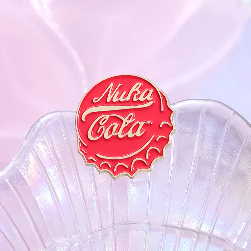 Enamel Pins 2 Styles Nura Cola TM Enamel Pins Creative Coke Bottle Cap Badges Backpack Lapel pins Brooches Cartoon Jewelry Accessories Gifts
