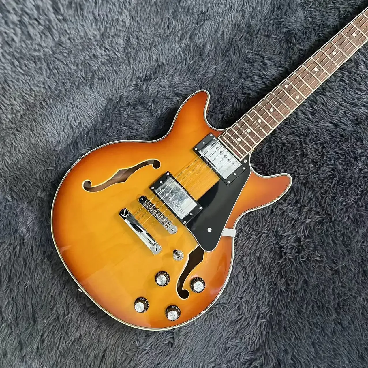 

Электрогитара ES 339, полуполый корпус, мост Tune-O-Matic, лимонный цвет Sunburst, фингерборд из палисандра, бесплатная доставка