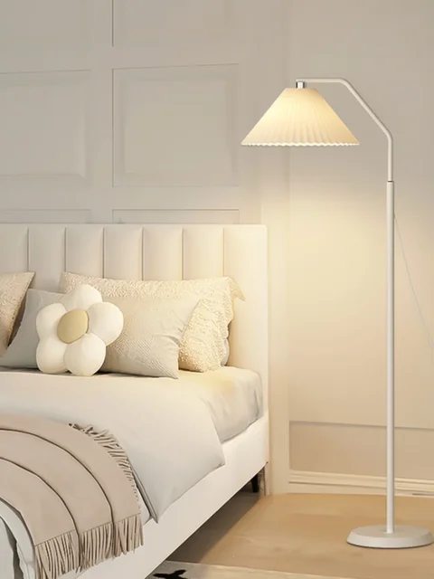 Nordic Luxury Style LED Floor Lamp With Pleated Desig Simple Vertical Atmosphere Light for Living Room, Ssofa, Bedroom