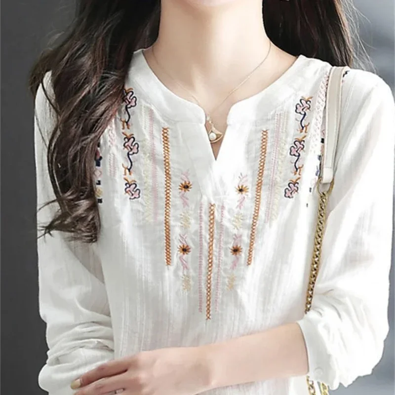 

Women Spring Autumn White Blouses Tops Lady Casual Embroidery V-Neck Long Sleeve Vintage Loose Blusas Top