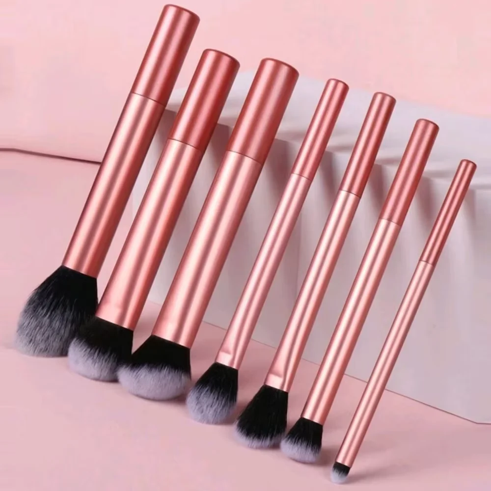 Festive 8-Piece Soft Synthetic Hair Makeup Brush Set