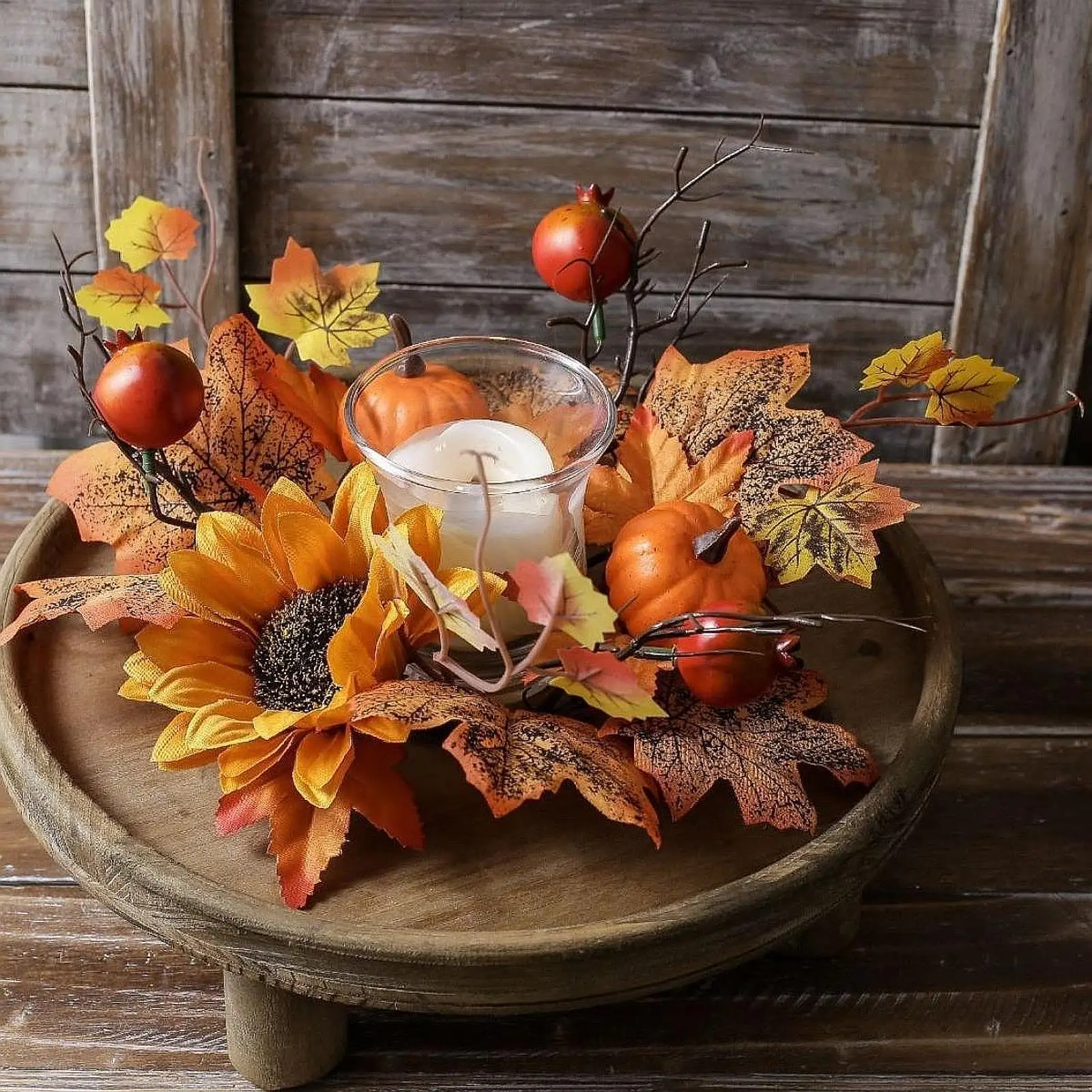 Candle Ring Artificial Wreath Decorative Ornament Rustic Maple Leaves Fall Wreath for Party Living Room Festival Table Farmhouse
