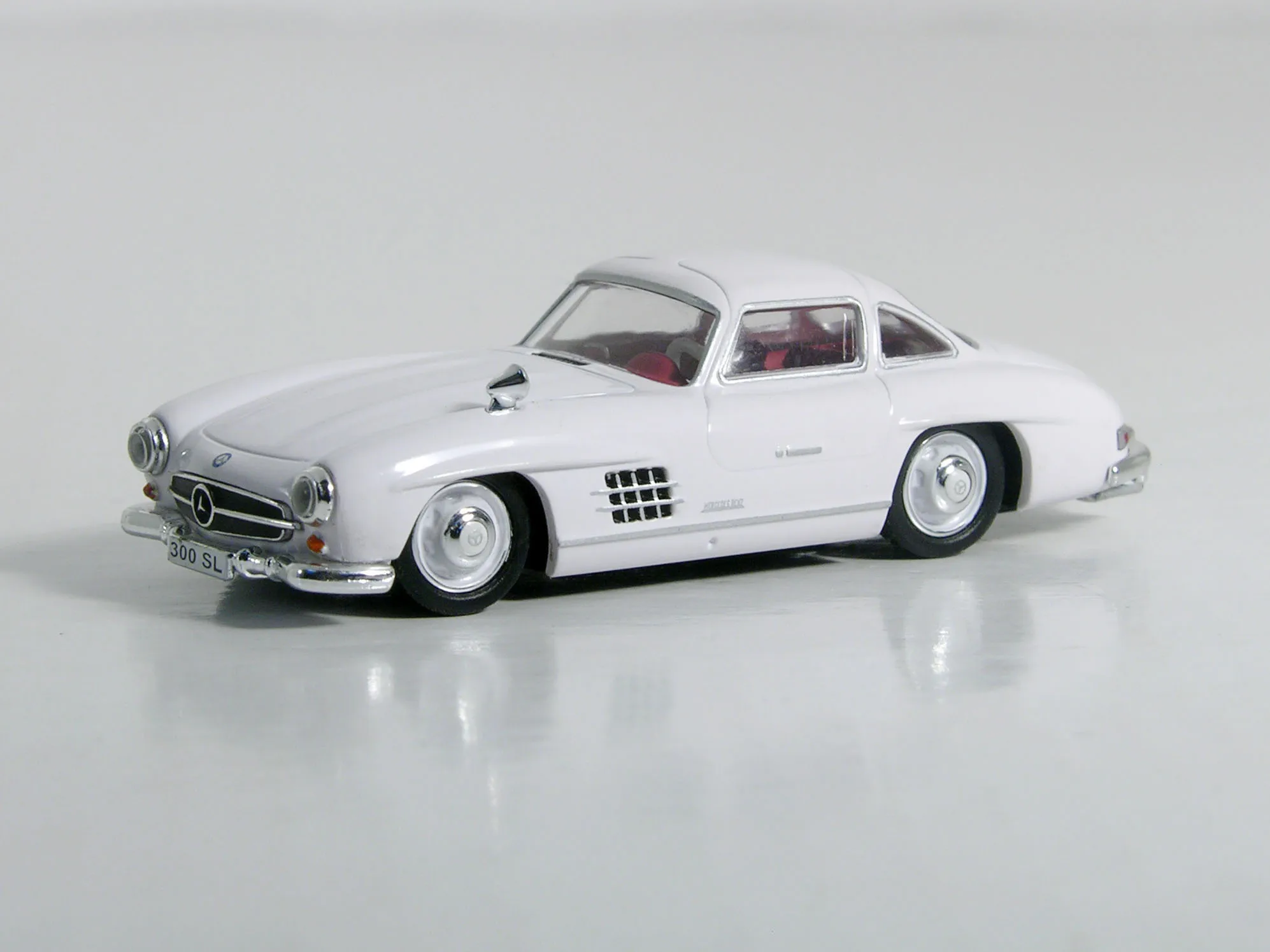 ダイキャストカー 1954 メルセデスベンツ 300 SL レッド 1/24 1954年