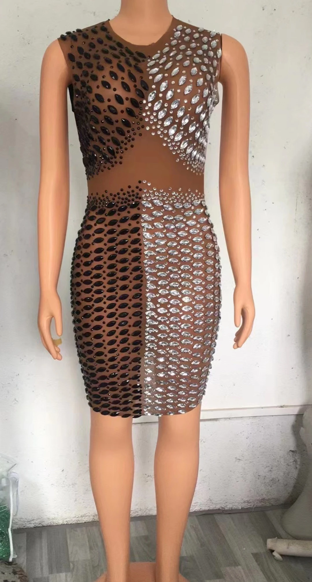 

SilverStonesSleevelessTransparentDressBirthdayCelebrateStretchMesh DressStageDancerBarSingerDress2 контрастные цвета